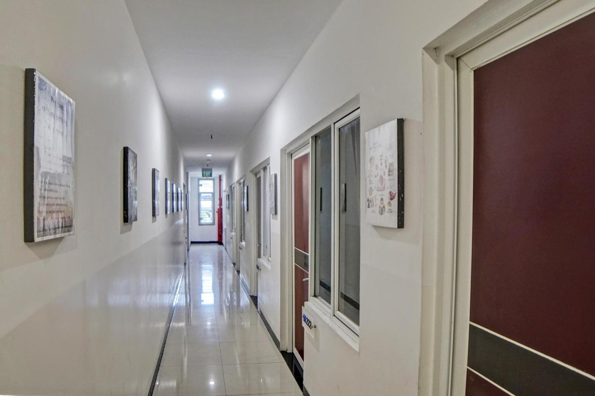 Spot On 92822 Finest House Near Amplas Bus Terminal Medan Exterior photo